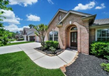 Photo of 31023 Oak Forest Hollow Ln, Spring, TX 77386